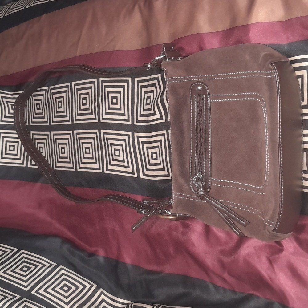 Ana A New Approach Leather Crossbody Purse - Picture 2 of 6